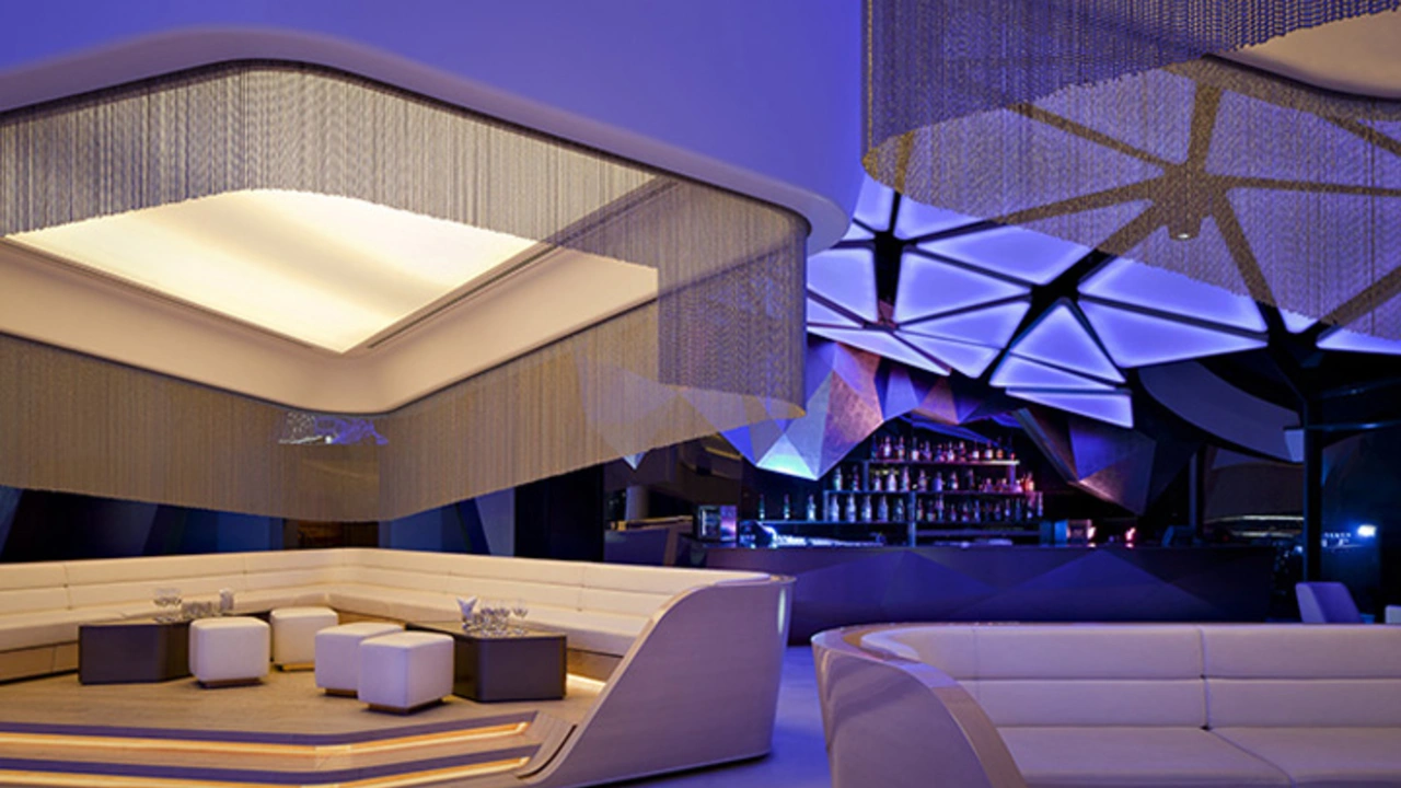 Experience the Magic of Nightlife in Abu Dhabi: From Luxury Clubs to Chill Lounges