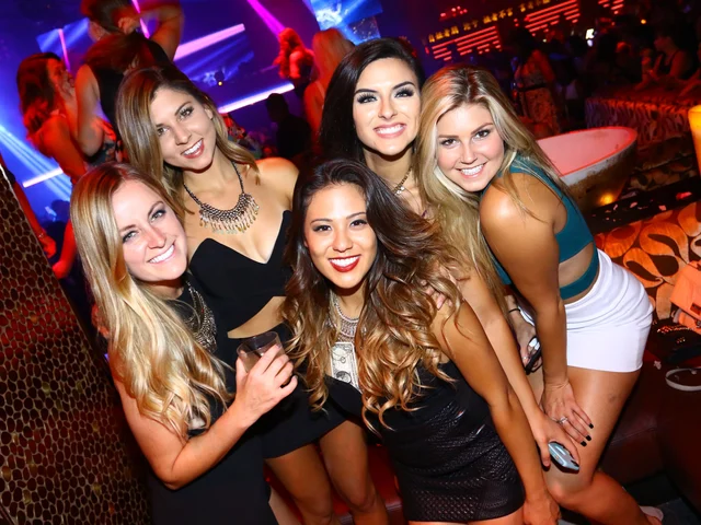The Most Iconic Nightlife Spots in Abu Dhabi: A Walk Down Memory Lane