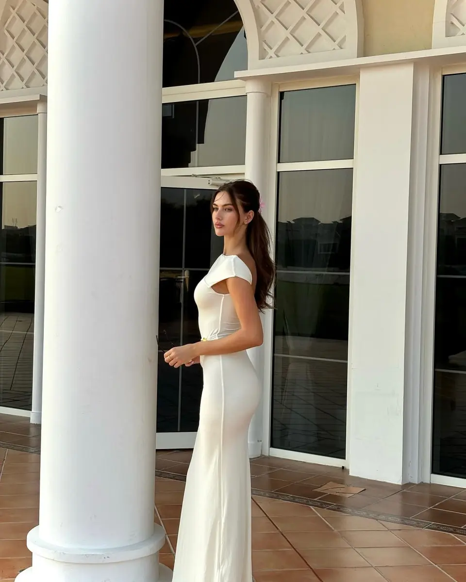 Oliviya escort in Istanbul